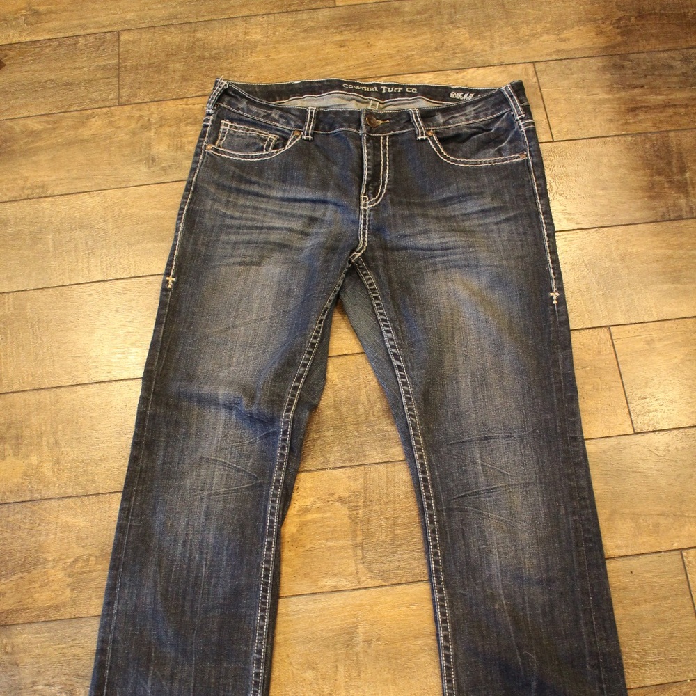 Cowgirl Tuff Jeans (34W x 31L)